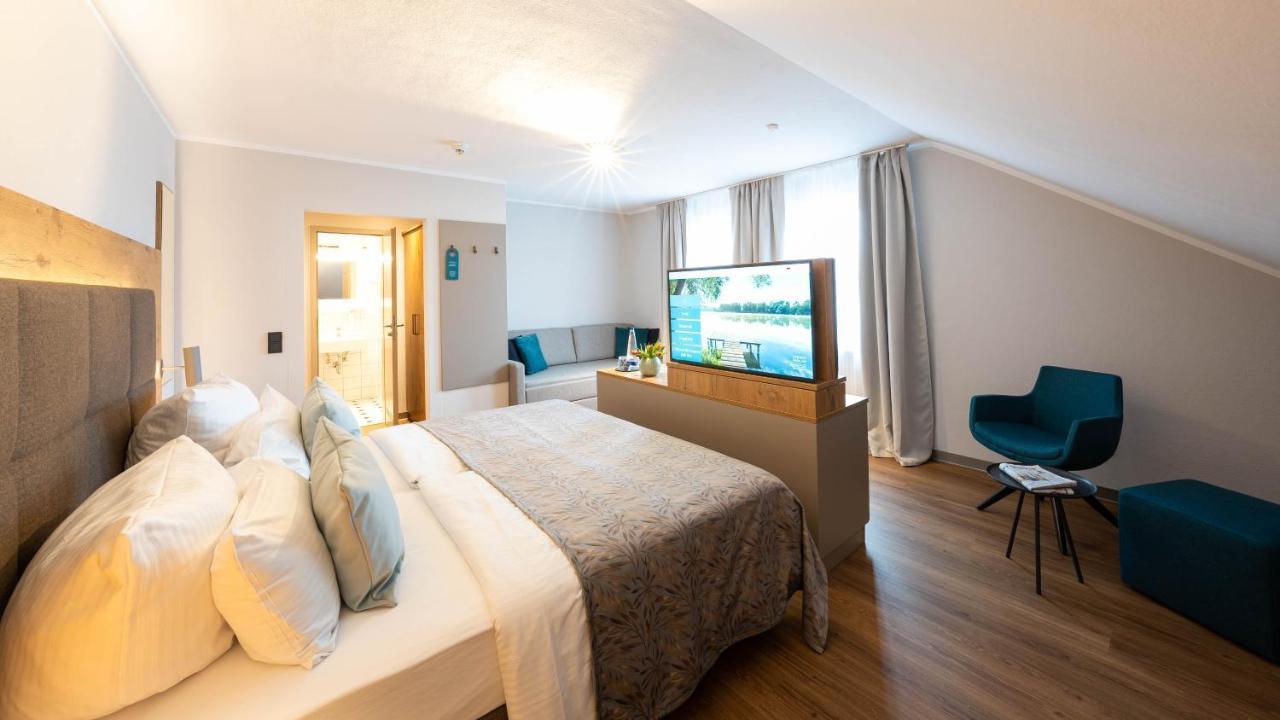 Sopherl Am See - Fruehstueck Auf Der Seeterrasse, Sehr Ruhig Und Wunderschoen Am See, 3 Minuten Nach Oberpfaffenhofen, Viele Radtouren, Restaurants & Cafes In Der Umgebung Wessling Exterior foto