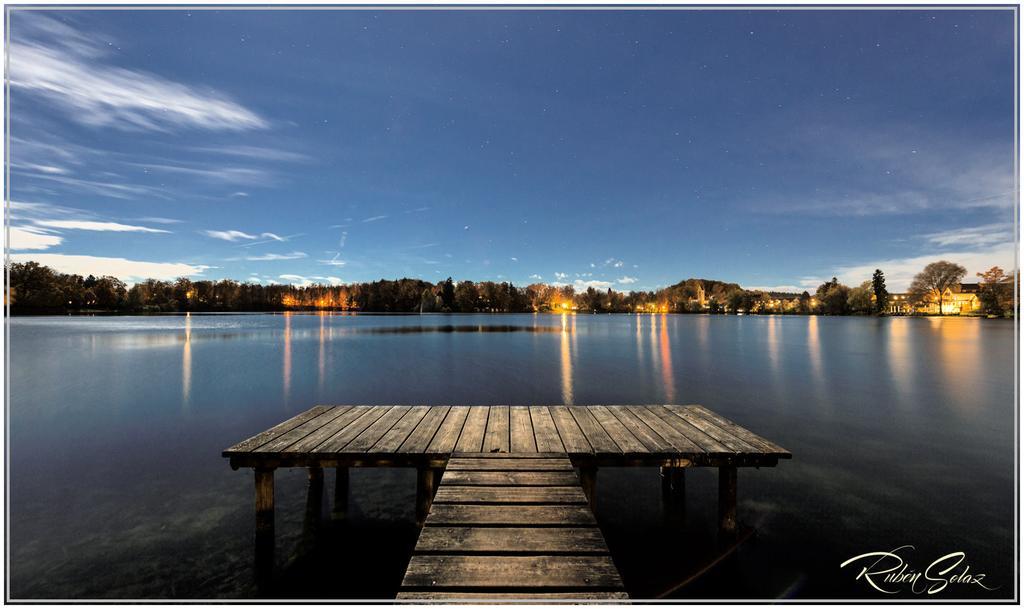 Sopherl Am See - Fruehstueck Auf Der Seeterrasse, Sehr Ruhig Und Wunderschoen Am See, 3 Minuten Nach Oberpfaffenhofen, Viele Radtouren, Restaurants & Cafes In Der Umgebung Wessling Exterior foto