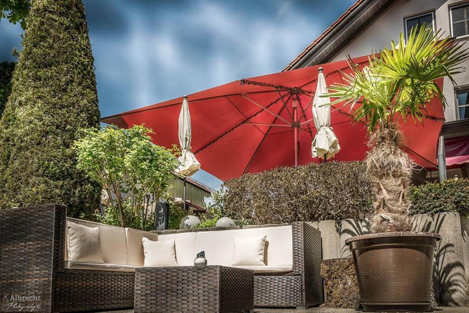 Sopherl Am See - Fruehstueck Auf Der Seeterrasse, Sehr Ruhig Und Wunderschoen Am See, 3 Minuten Nach Oberpfaffenhofen, Viele Radtouren, Restaurants & Cafes In Der Umgebung Wessling Exterior foto